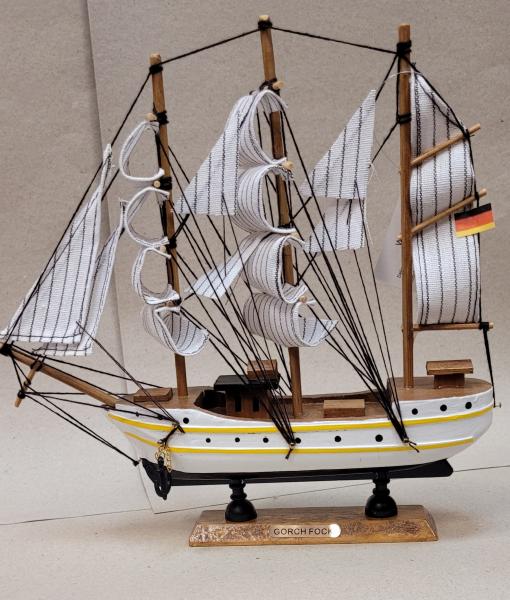 Deko Schiff "Gorch Fock" Modell